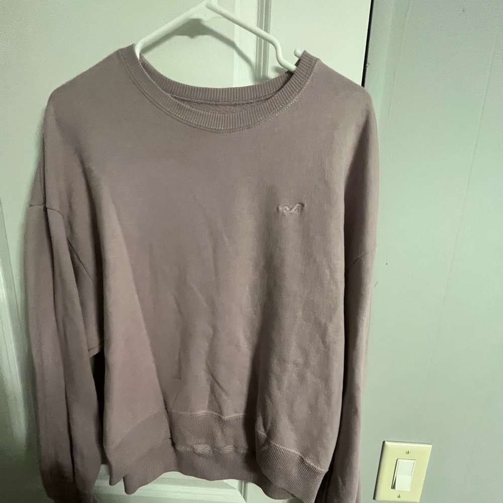 Hollister crewneck